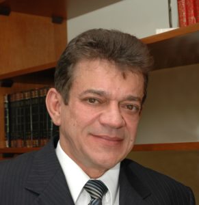 Dr. Nelson Lacerda