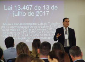 7249_Agostinho_Zechin_Pereira_Lemos_Associados_credito_Roncon&Graça Comunicações