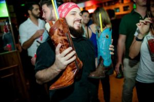 Drink na Bota_Folks Pub